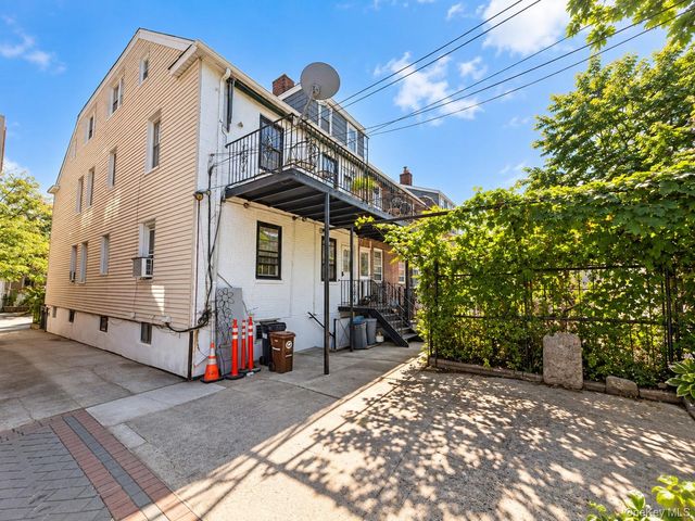 2030 27th Street, Astoria, NY 11105