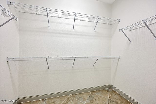 7655 Martino CIR, Naples, FL 34112