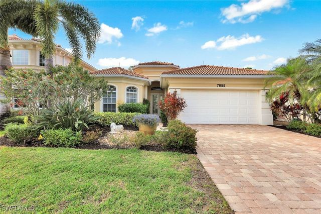 7655 Martino CIR, Naples, FL 34112