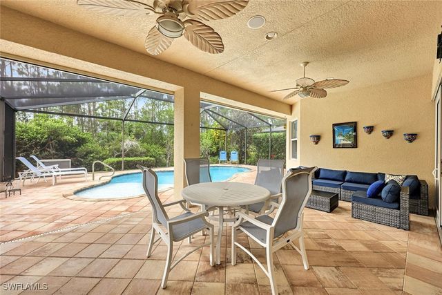 7655 Martino CIR, Naples, FL 34112