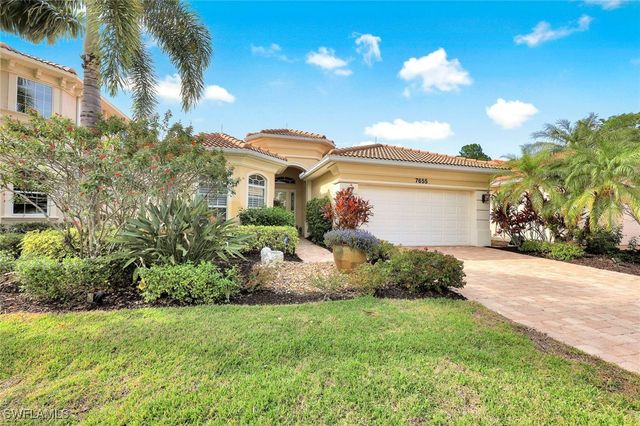 7655 Martino CIR, Naples, FL 34112