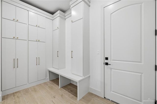 8034 N 48th Lane, Mcallen, TX 78504