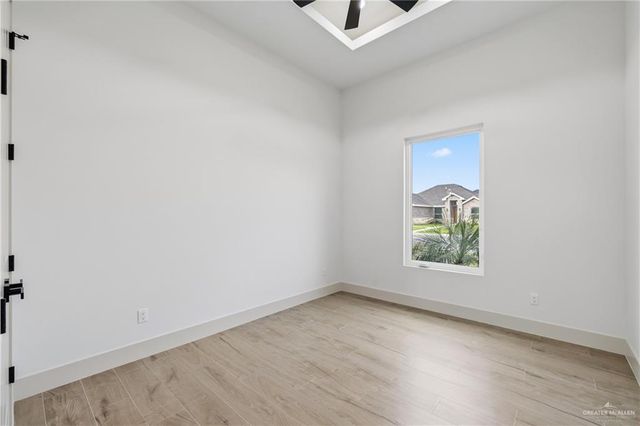 8034 N 48th Lane, Mcallen, TX 78504