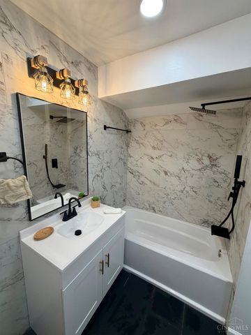 435 E State Street, Trenton, OH 45067