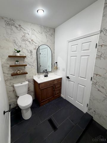 435 E State Street, Trenton, OH 45067