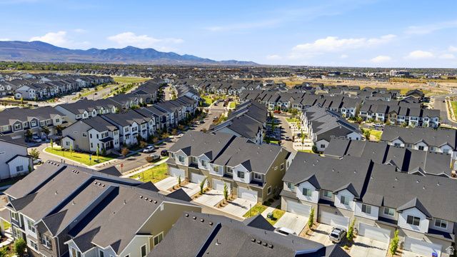 4342 W NOTCH PEAK LN, Herriman, UT 84096