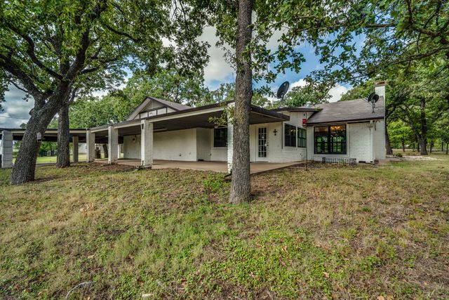3754 Ft Graham Road, West, TX 76691