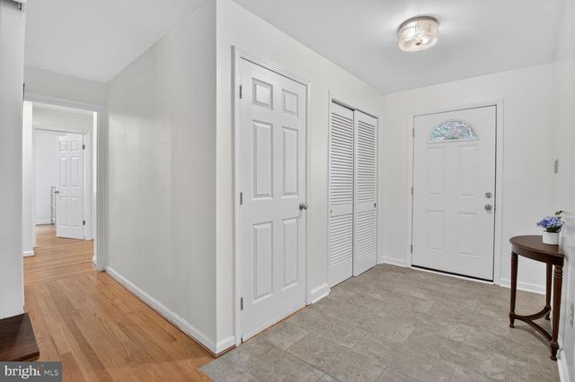 13004 CHESTNUT OAK DR, Gaithersburg, MD 20878