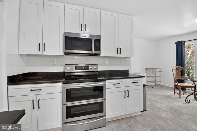 13004 CHESTNUT OAK DR, Gaithersburg, MD 20878