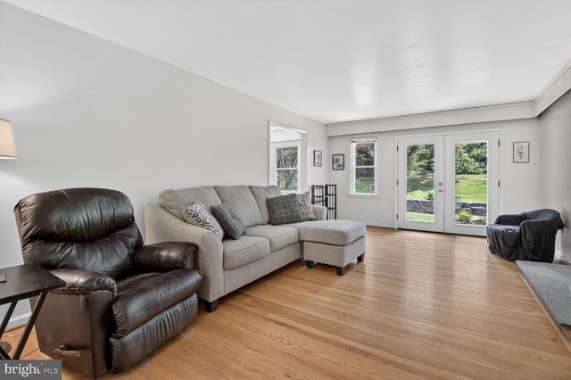 13004 CHESTNUT OAK DR, Gaithersburg, MD 20878