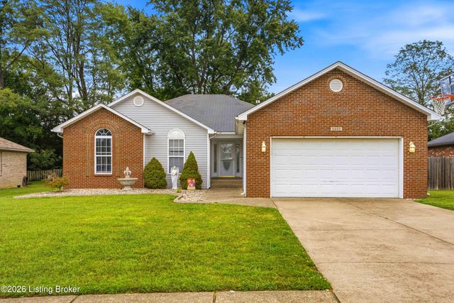 5523 Vevia Pl, Louisville, KY 40272