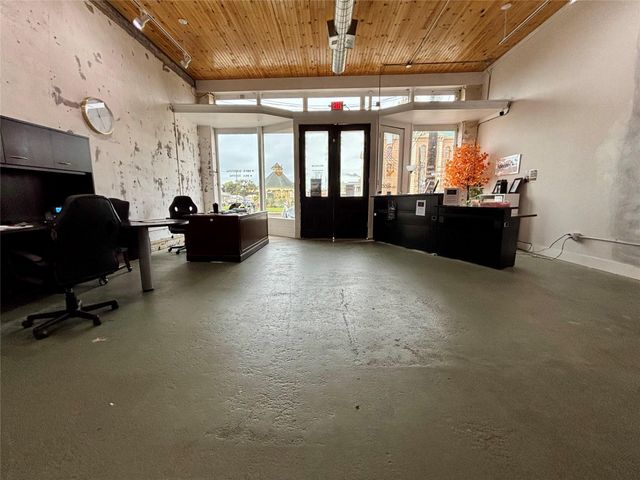 129 S Fulton, Wharton, TX 77488