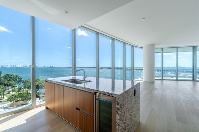 175 SE 25 Rd 501, Miami, FL 33129