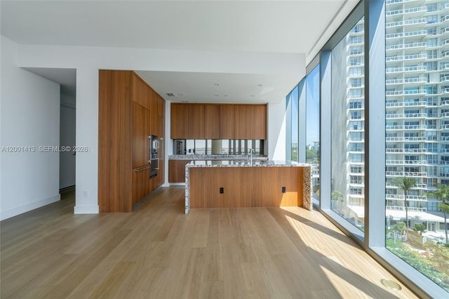 175 SE 25 Rd 501, Miami, FL 33129