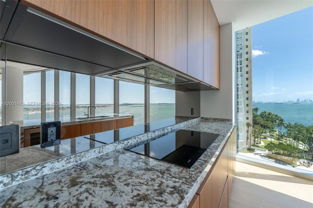 175 SE 25 Rd 501, Miami, FL 33129