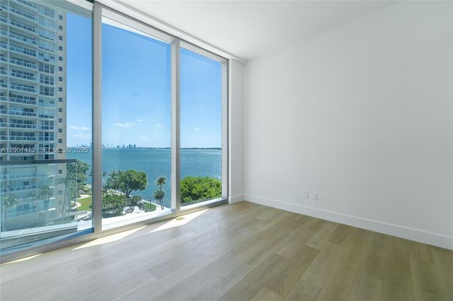 175 SE 25 Rd 501, Miami, FL 33129
