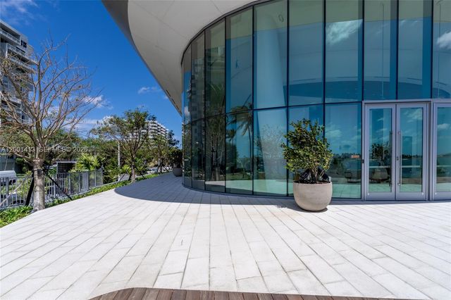 175 SE 25 Rd 501, Miami, FL 33129