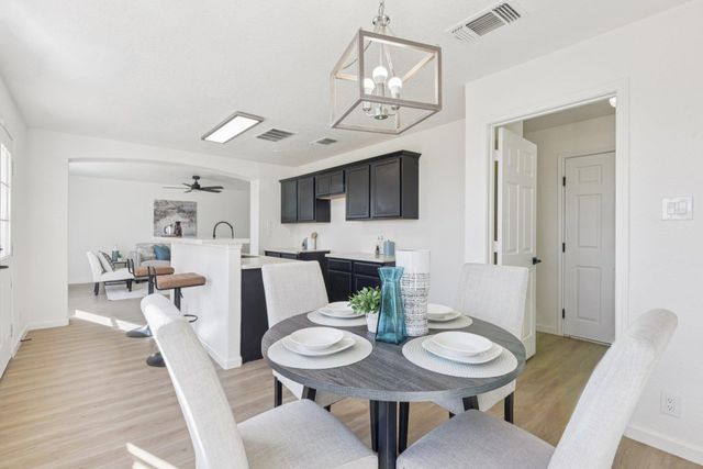 6210 outlook RDG, San Antonio, TX 78233