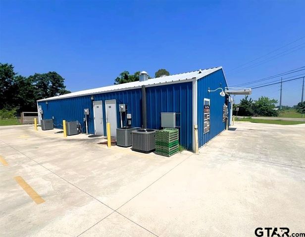 1721 N Edwards Ave., Mt Pleasant, TX 75455