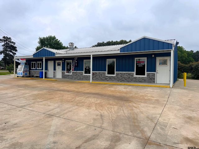 1721 N Edwards Ave., Mt Pleasant, TX 75455