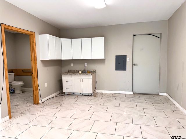 1721 N Edwards Ave., Mt Pleasant, TX 75455
