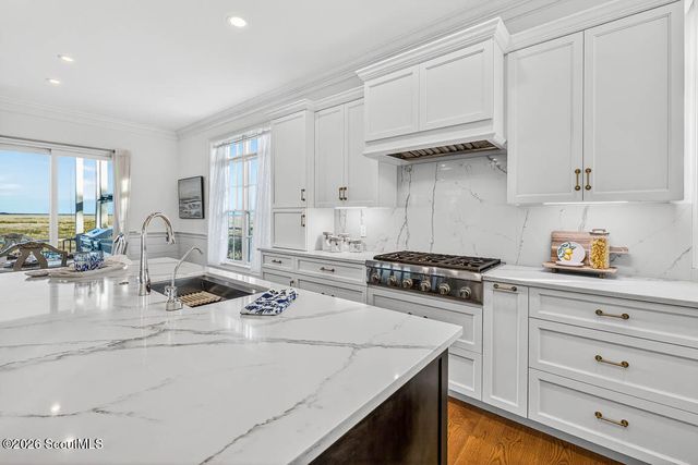 941 Champney, St. Simons Island, GA 31522