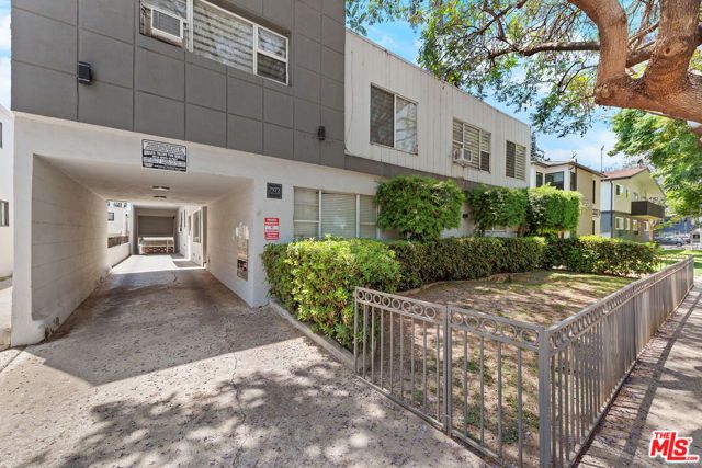 7972 Norton Avenue, West Hollywood, CA 90046