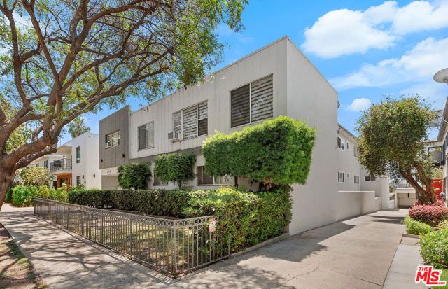 7972 Norton Avenue, West Hollywood, CA 90046