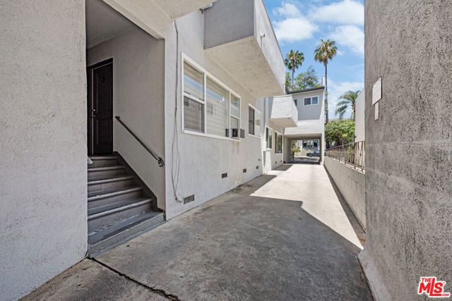 7972 Norton Avenue, West Hollywood, CA 90046