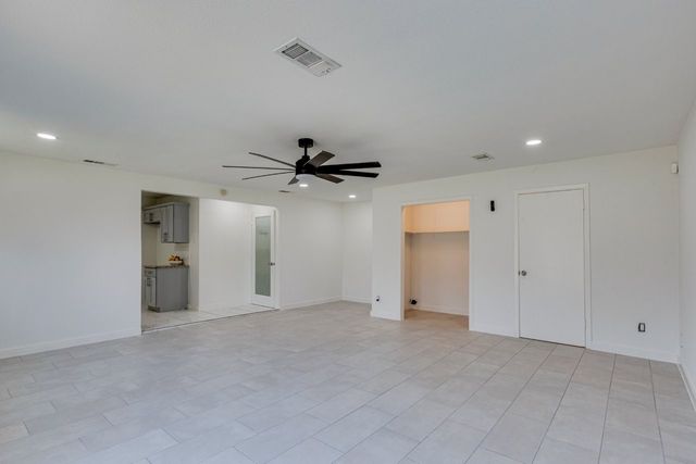 3831 Black Oak Drive, Dallas, TX 75241