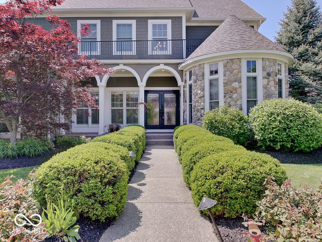 6648 Westminster Drive, Zionsville, IN 46077