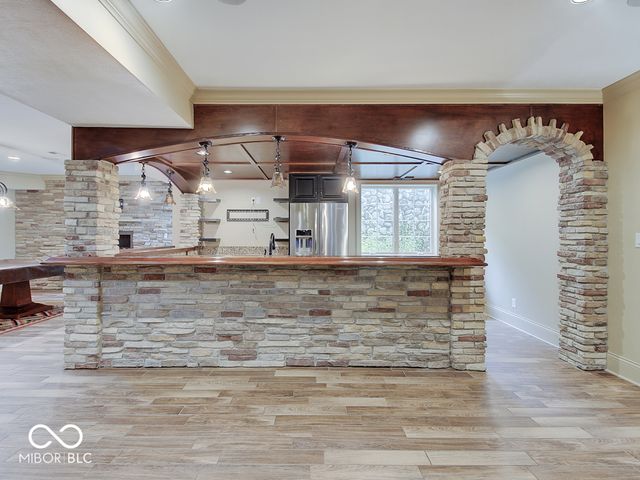 6648 Westminster Drive, Zionsville, IN 46077