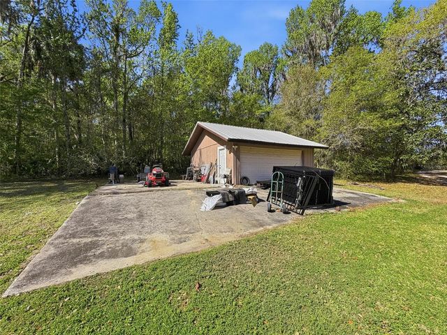 24350 LANARK ROAD, Brooksville, FL 34601