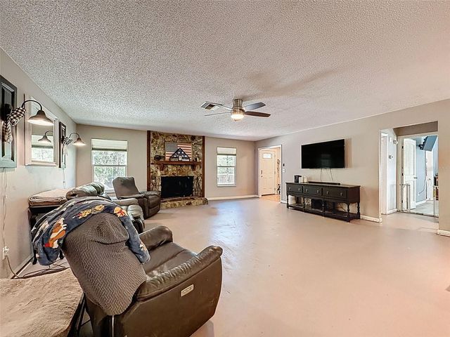 24350 LANARK ROAD, Brooksville, FL 34601