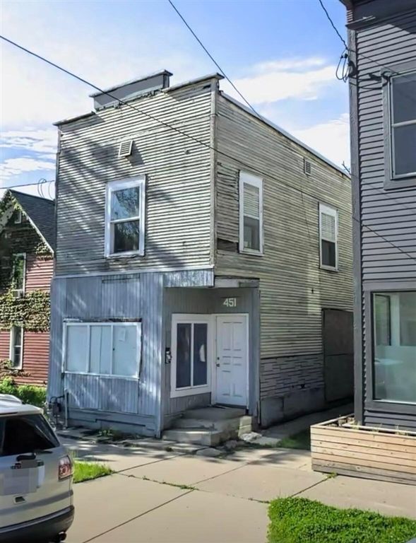 451 Carrier Street, Grand Rapids, MI 49505