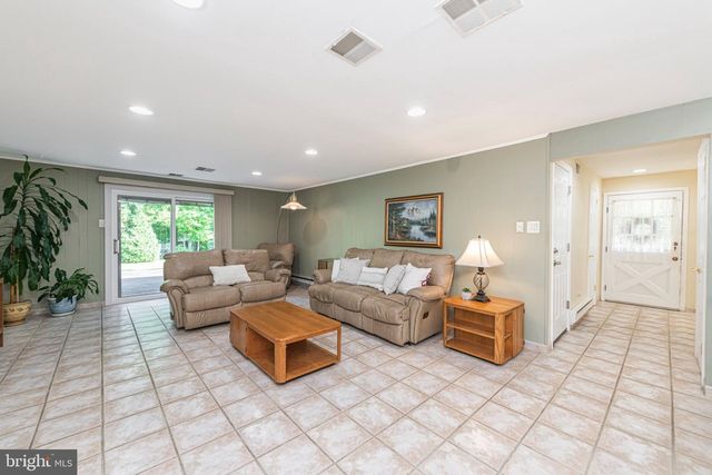 1053 FLORIDA AVE, Bensalem, PA 19020