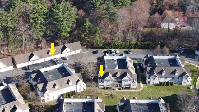 407 Mallards Pond Lane, Guilderland, NY 12303