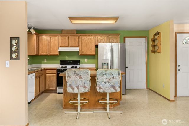 4789 Bayshore Drive, Blaine, WA 98230