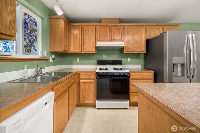 4789 Bayshore Drive, Blaine, WA 98230