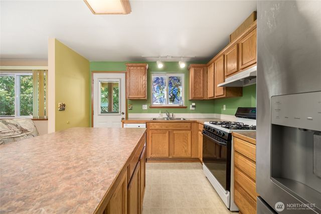 4789 Bayshore Drive, Blaine, WA 98230
