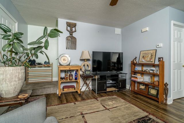 105 13th St Unit D, Grottoes, VA 24441