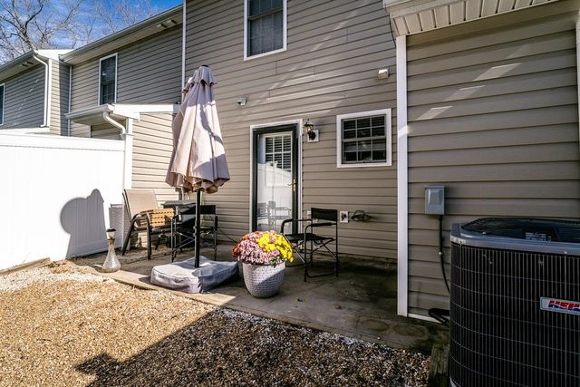 105 13th St Unit D, Grottoes, VA 24441
