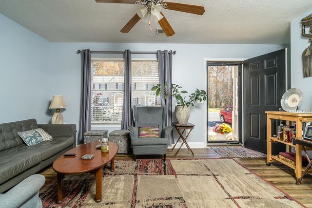 105 13th St Unit D, Grottoes, VA 24441