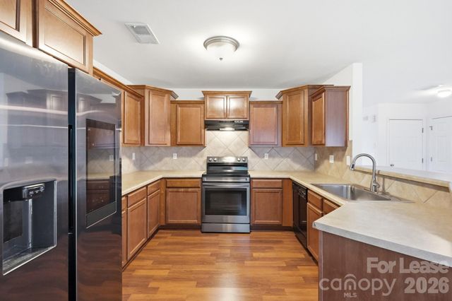 1906 Treefrog Court, Charlotte, NC 28262