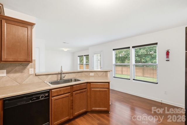 1906 Treefrog Court, Charlotte, NC 28262
