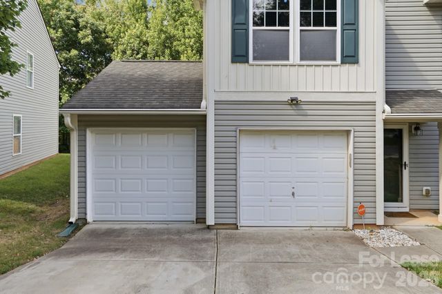 1906 Treefrog Court, Charlotte, NC 28262