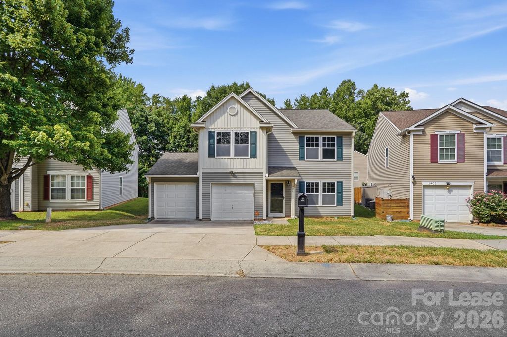 1906 Treefrog Court, Charlotte, NC 28262