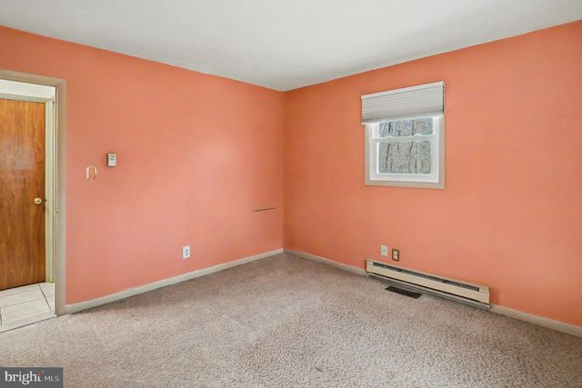 141 PAPERMILL RD, Barto, PA 19504