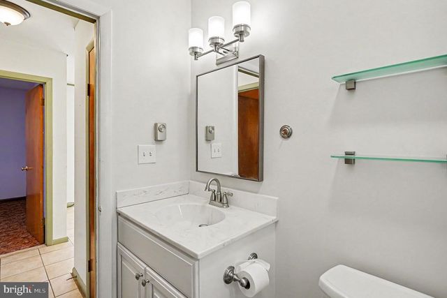 141 PAPERMILL RD, Barto, PA 19504