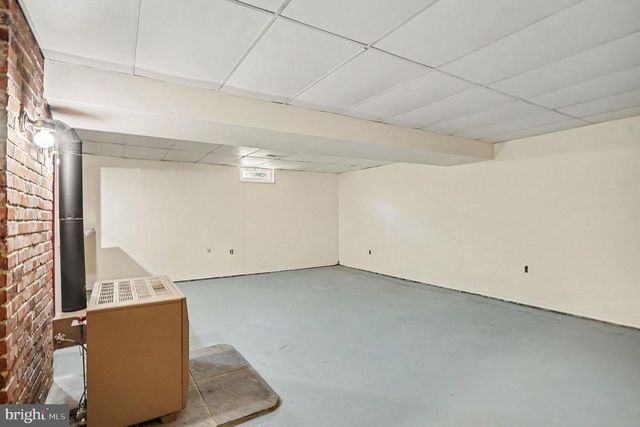 141 PAPERMILL RD, Barto, PA 19504